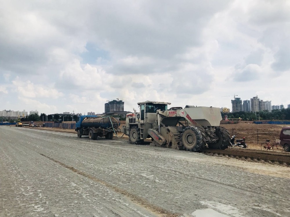 世行贷款甘肃庆阳基础设施建设项目过境交通走廊工程-北京大道延伸段道路（原东环路）火巷沟高填方工程
